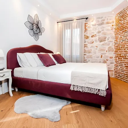 De Amicis Apartman