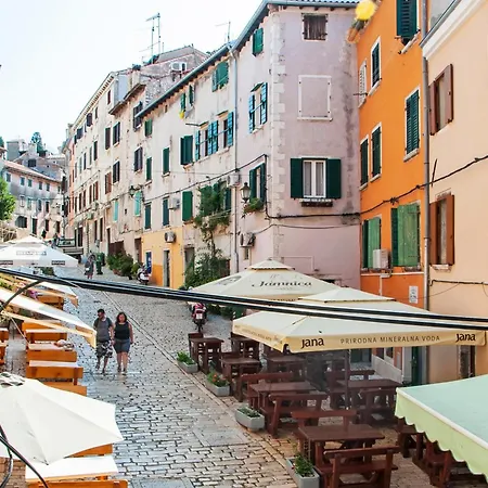 Apartment De Amicis *