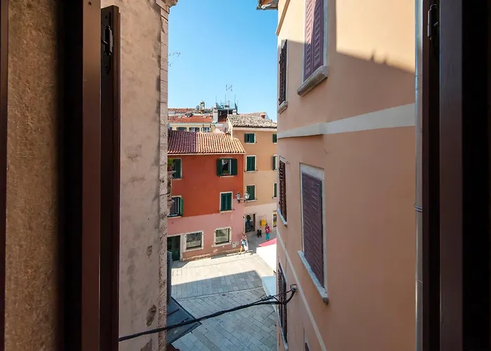 Apartament De Amicis *